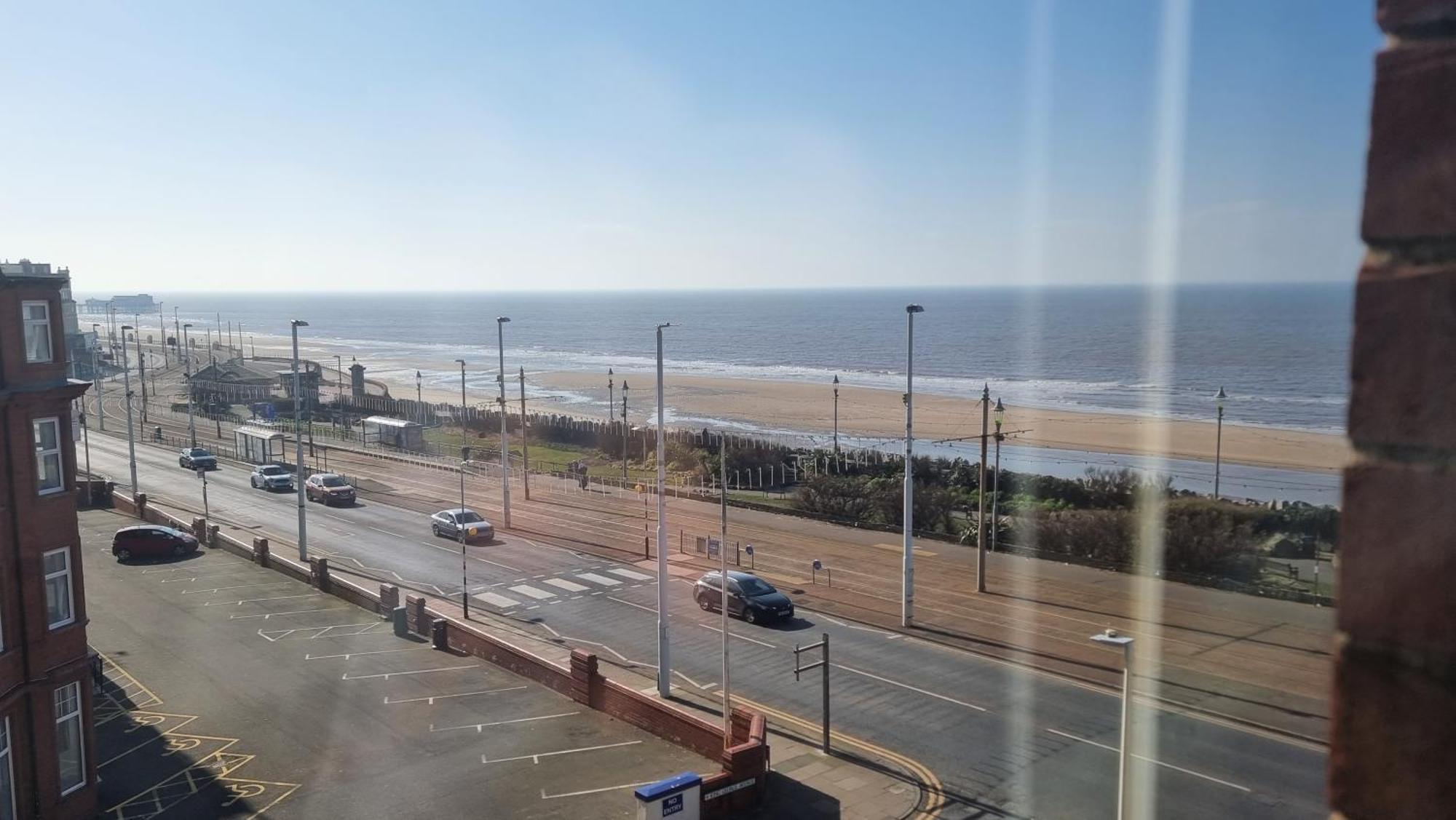 Granada Apartments Berkeley Blackpool Extérieur photo