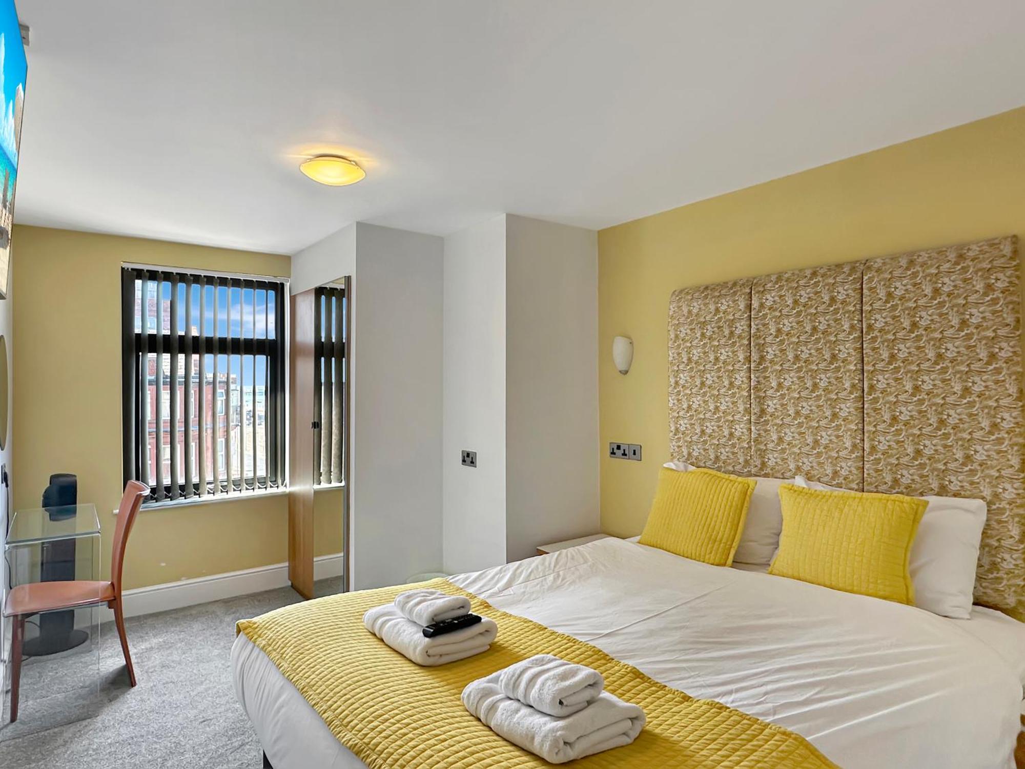 Granada Apartments Berkeley Blackpool Extérieur photo